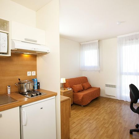 Sejours & Affaires Rennes Longs Champs Aparthotel Exterior photo