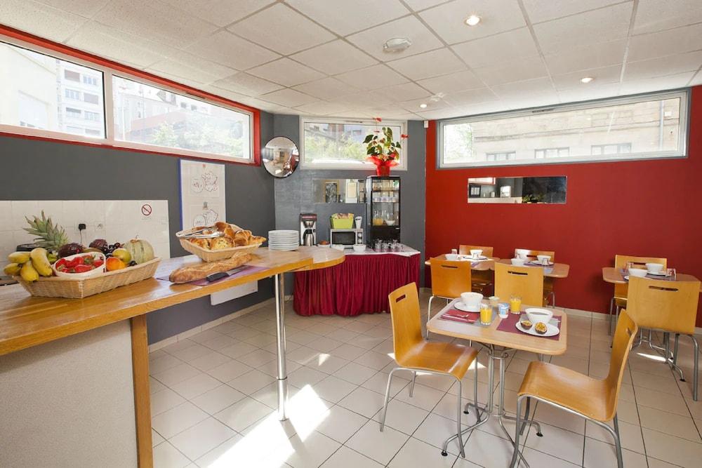 Sejours & Affaires Rennes Longs Champs Aparthotel Exterior photo